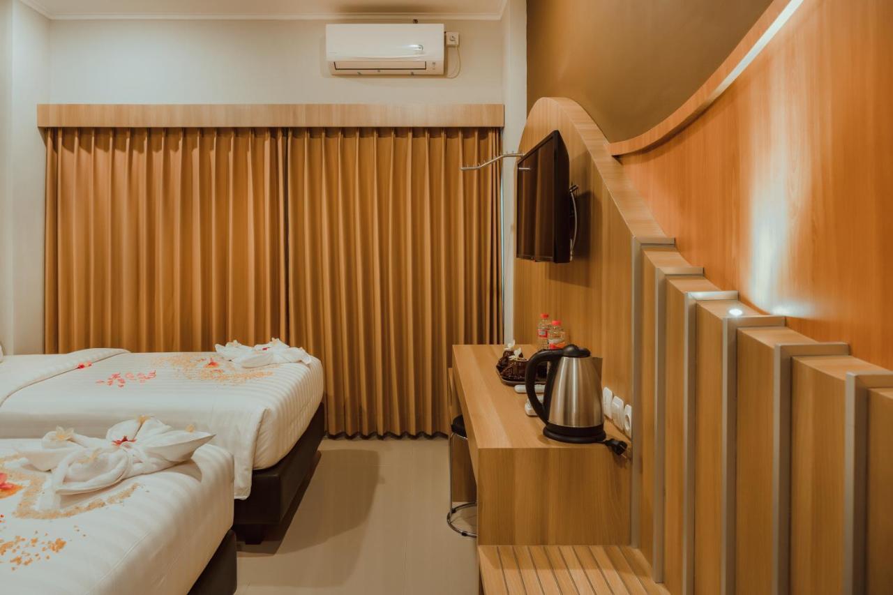 Panfila Hotel Kuta  Екстер'єр фото